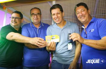 Prefeitura de Jequié, CDL, ACIJ e SICOMÉRCIO realizam sorteio de carro zero KM da campanha junina de prêmios