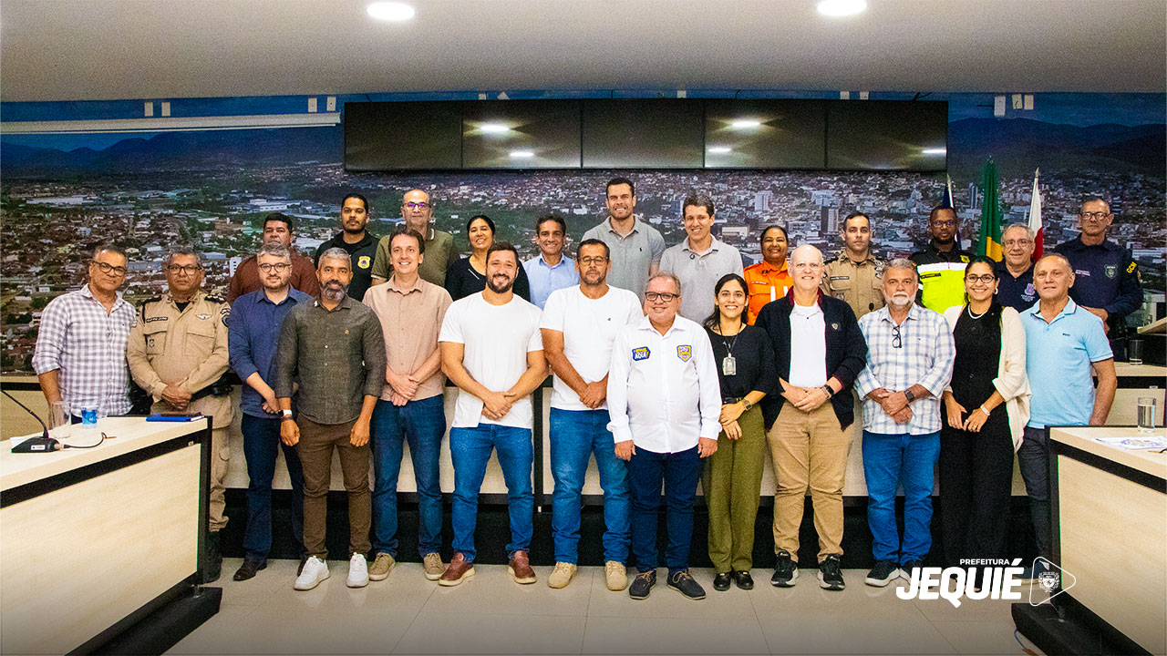 Prefeitura de Jequié apresenta dados preliminares relativos ao São João 2025 durante coletiva de imprensa